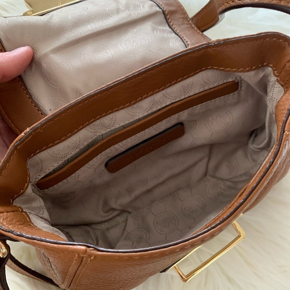 MICHAEL KORS Brown Crossbody - Picture 4 of 6